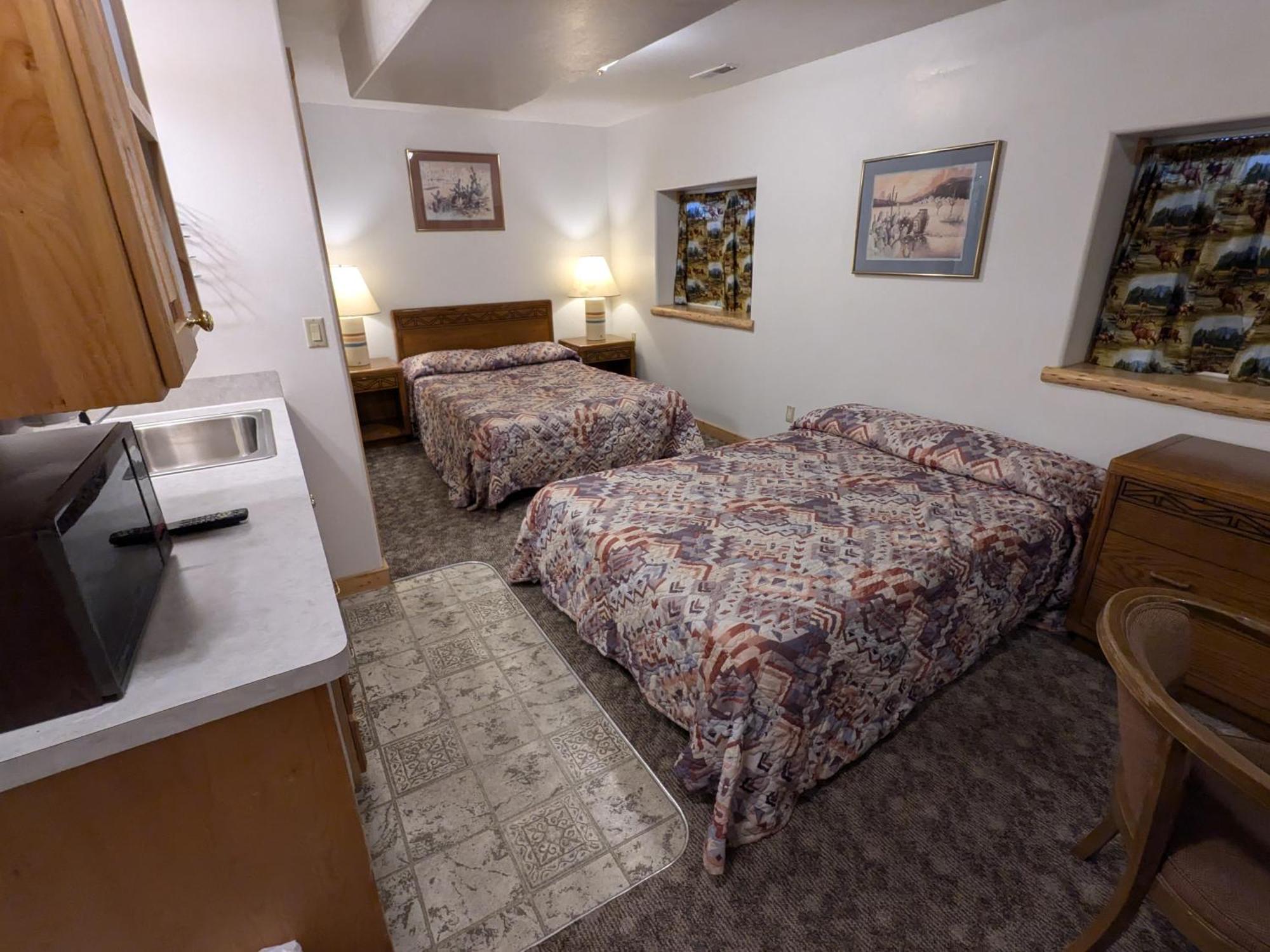 Jared'S Wild Rose Ranch Resort Island Park Rum bild